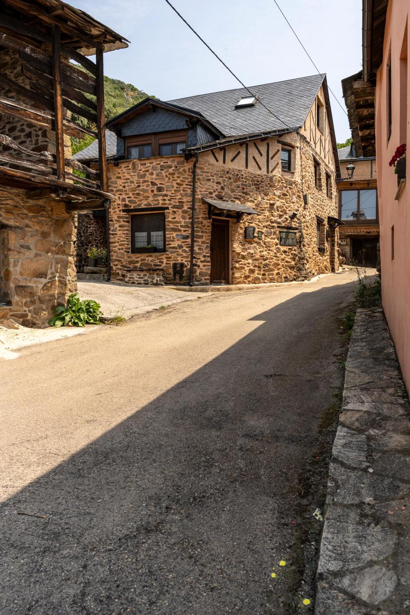 Casa De Turismo Rural Sardom2 本比夫雷 外观 照片